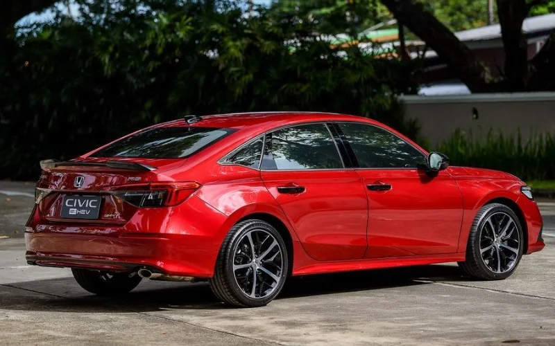 Xe hybrid nào bán chạy nhất tại Việt Nam